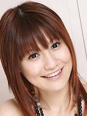 Horny babe Misuzu Imai possing in sexy bikini