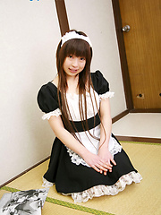 Smiley girl from Japan Saki Konno - Japarn porn pics at JapHole.com