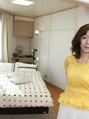 Japanese cougar Hanako gets fucked in her hairy pussy by her neighbour - Japarn porn pics at JapHole.com