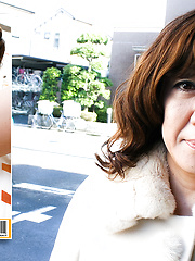 Japanese cougar Hanako gets fucked in her hairy pussy by her neighbour - Japarn porn pics at JapHole.com