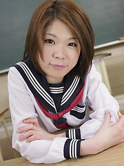 Solo japanese girl masturbation in the classroom - Japarn porn pics at JapHole.com