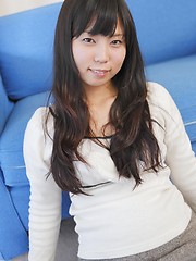 Brunette japanese doll Chinatsu Murota - Japarn porn pics at JapHole.com