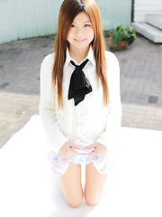 Japanese cutie Asuka Ueda - Japarn porn pics at JapHole.com