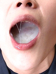 Japanese woman group swallow - Japarn porn pics at JapHole.com