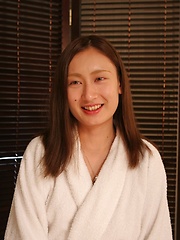 Lovely japanese girl gets massaged - Japarn porn pics at JapHole.com