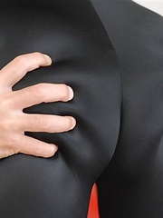 Reona Kanzaki in sexy black tight suit - Japarn porn pics at JapHole.com