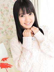 Sexy asian teen Kotomi Asakura flashes her pussy - Japarn porn pics at JapHole.com