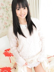 Sexy asian teen Kotomi Asakura flashes her pussy - Japarn porn pics at JapHole.com