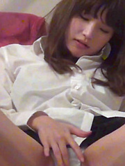 Japanese teen plays with her pussy - Japarn porn pics at JapHole.com
