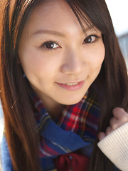 Tomoyo Hoshino Asian in short skirt goes to a walk in the city - Japarn porn pics at JapHole.com