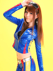 Minami Haduki Asian plays withlatex suit showing some curves - Japarn porn pics at JapHole.com