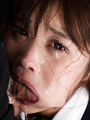 Yamashita Ayaka deep swallow - Japarn porn pics at JapHole.com