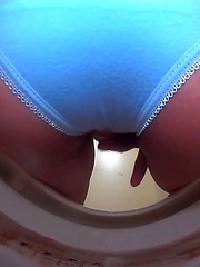 Kimiko's Squirting Adventure - Japarn porn pics at JapHole.com