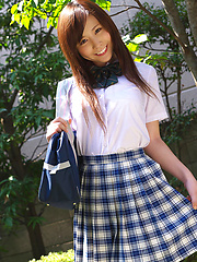 Schoolgirl Iyo Hanak poses at the open air in sexy skirt - Japarn porn pics at JapHole.com