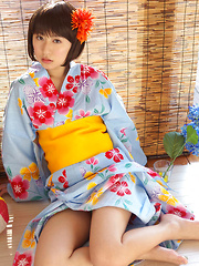 Rio Matsushita Asian shows sexy legs under geisha dress outdoor - Japarn porn pics at JapHole.com