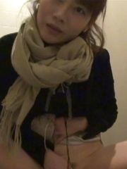 Whacking The Bush - Japarn porn pics at JapHole.com