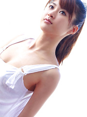 Saki Yamaguchi Asian spoils leering body in water with petals - Japarn porn pics at JapHole.com