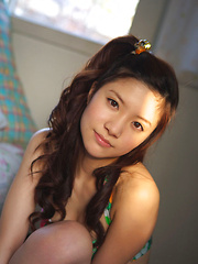 Cocoro Amachi Asian loves some sun heat on fit body in lingerie - Japarn porn pics at JapHole.com