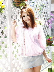 Sexy teen Iori Mizuki gets a hot photo shoot - Japarn porn pics at JapHole.com