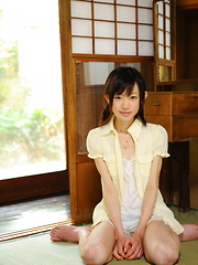 Cute slim teen Aoba Itou poses on the floor - Japarn porn pics at JapHole.com