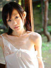 Cute slim teen Aoba Itou poses on the floor - Japarn porn pics at JapHole.com