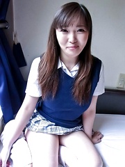 Haruka Ohsawa Asian wants to show her slit after exposing boobs - Japarn porn pics at JapHole.com