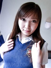 Haruka Ohsawa Asian wants to show her slit after exposing boobs - Japarn porn pics at JapHole.com