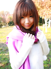 Hot babe Mahiru Tsubaki showing off with joy - Japarn porn pics at JapHole.com