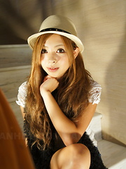 Lovely gal Japanese Kanon loves to show off - Japarn porn pics at JapHole.com