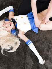 Eri Hirasawa - Japarn porn pics at JapHole.com