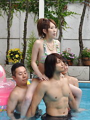 Sexy Girls Pool Party - Japanese girls enjoy in some sexy pool party