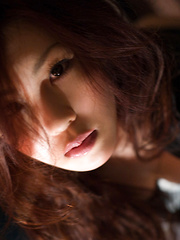 Ryo Shinohara Asian with nude and oiled body takes a night walk - Japarn porn pics at JapHole.com