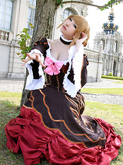 Saku Asian is amazingly beautiful lady in traditional dress - Japarn porn pics at JapHole.com